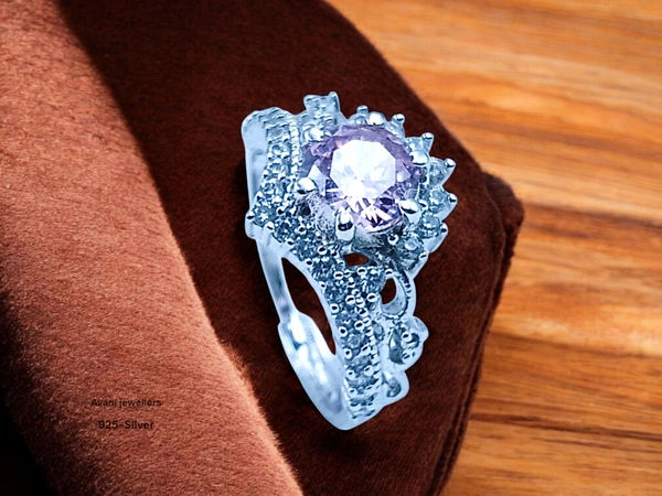 silver ladies fancy ring 2,145(2)
